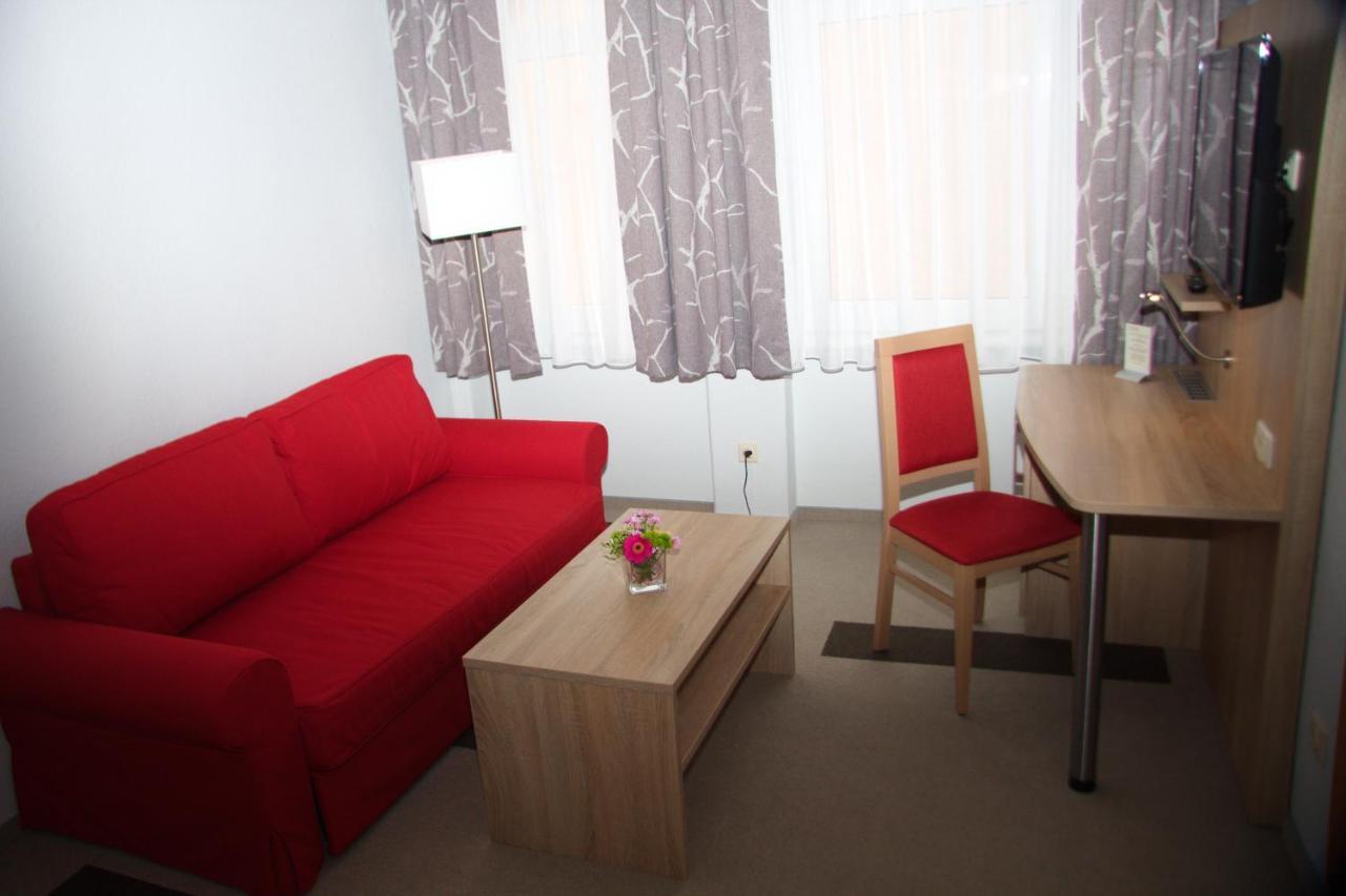 Stichwehs Hotel Am Bahnhof Elze Zewnętrze zdjęcie